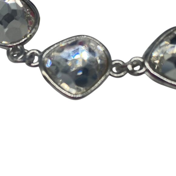 Paparazzi Jewelry Perfect Imperfection White Bracelet Adjustable Chain Design - Picture 4 of 6